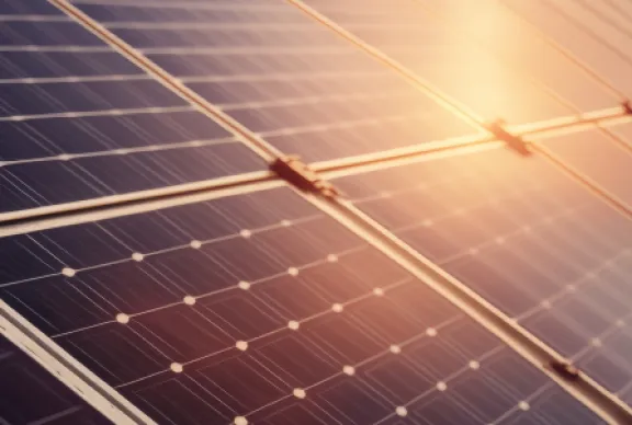 2008 Infiintare Renovatio Solar Panou solar vazut de aproape